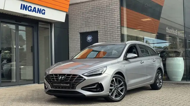 Hyundai i30 view 5