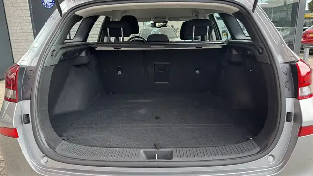 Hyundai i30 view 13