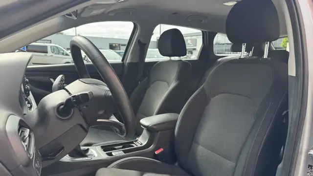 Hyundai i30 view 9