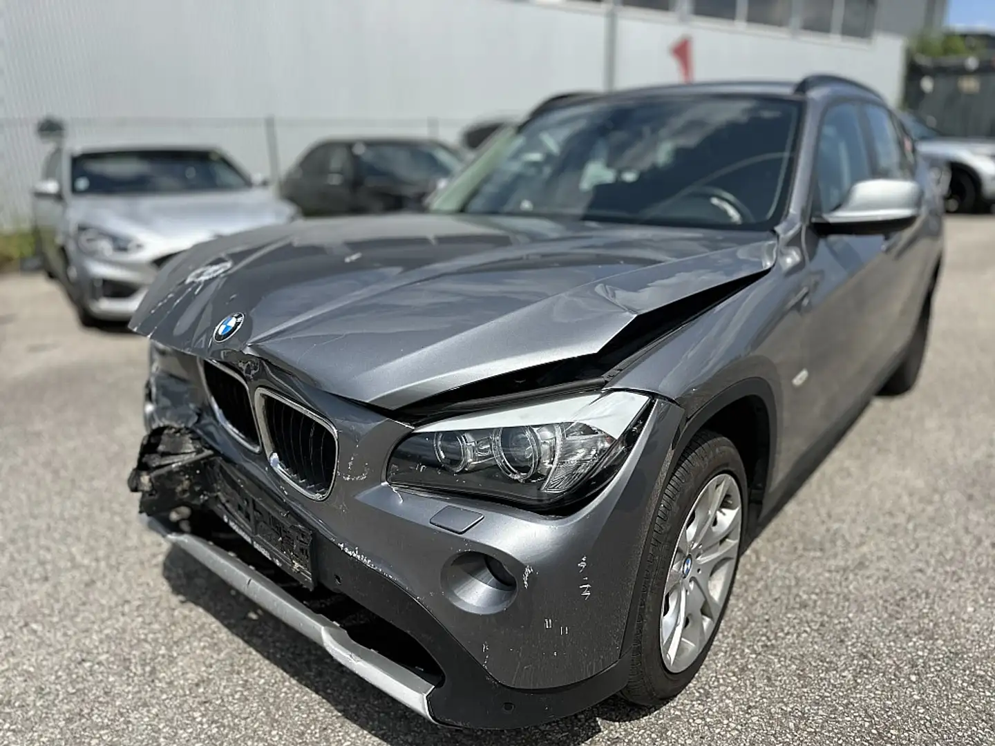 BMW X1 xDrive18d 4x4 Gris - 1