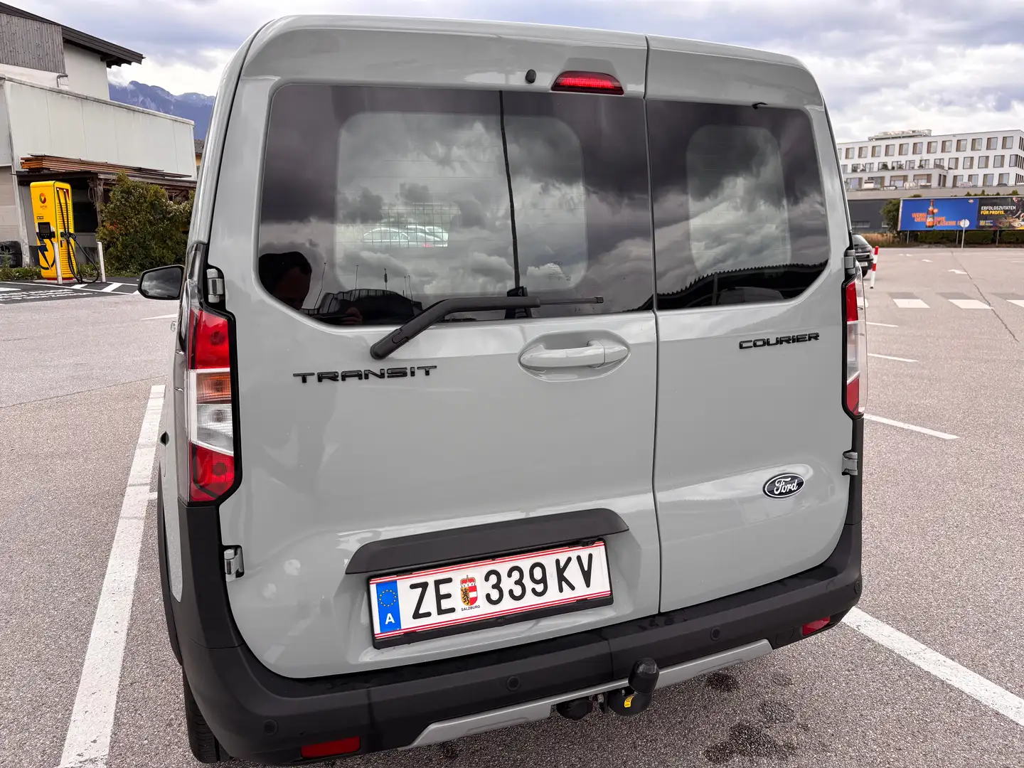 Ford Transit Courier Active | ACC | AHK | Kamera | 8-fach Berreift Grau - 2