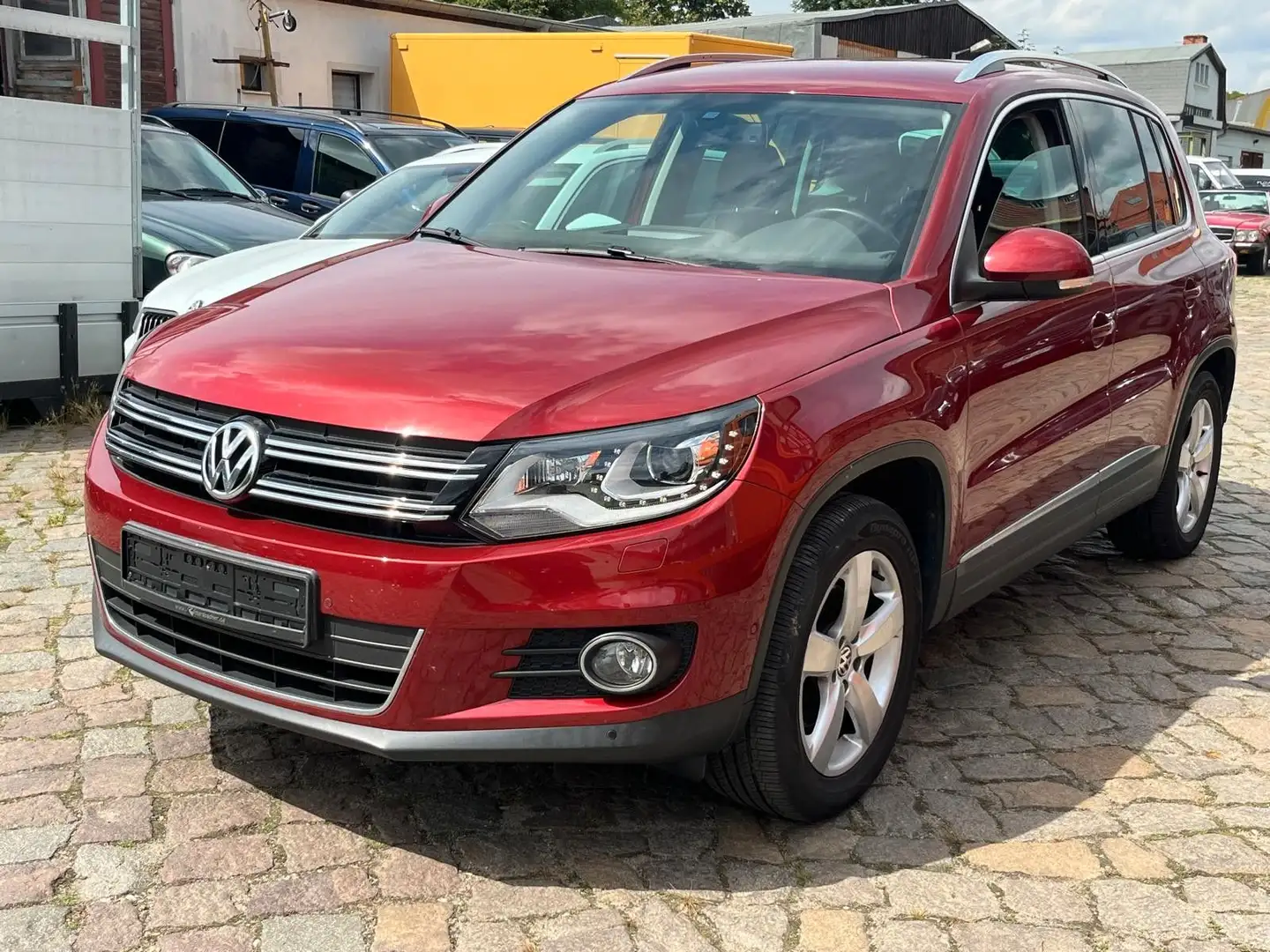 Volkswagen Tiguan Sport & Style BMT Rojo - 1