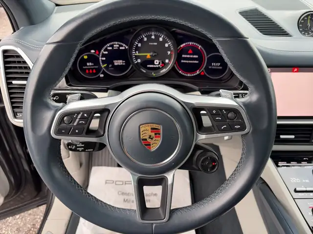 Porsche Cayenne III E-Hybrid*Panorama-PDLS-Leder...* Ansicht 11