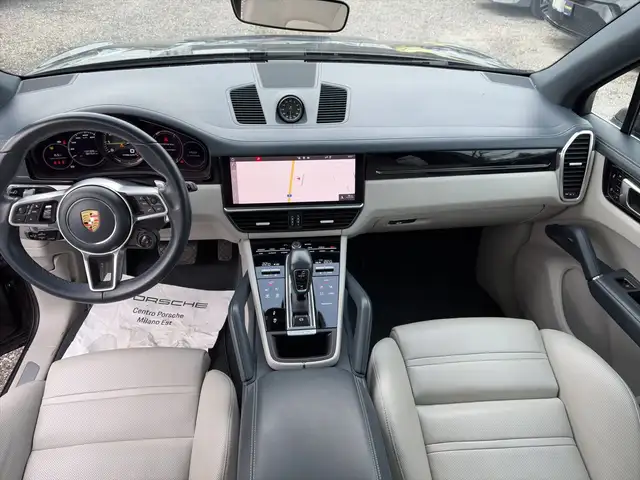 Porsche Cayenne III E-Hybrid*Panorama-PDLS-Leder...* Ansicht 9