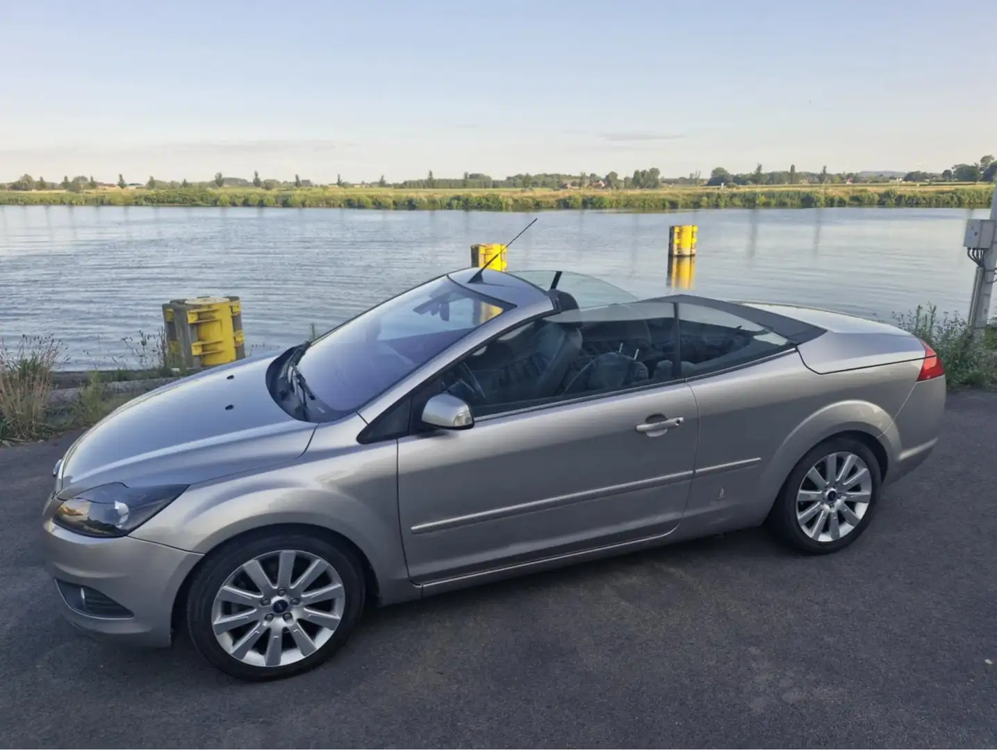 Ford Focus CC Focus Cabrio 2.0 TDCi Titanium Pininfarina editie Zilver - 2