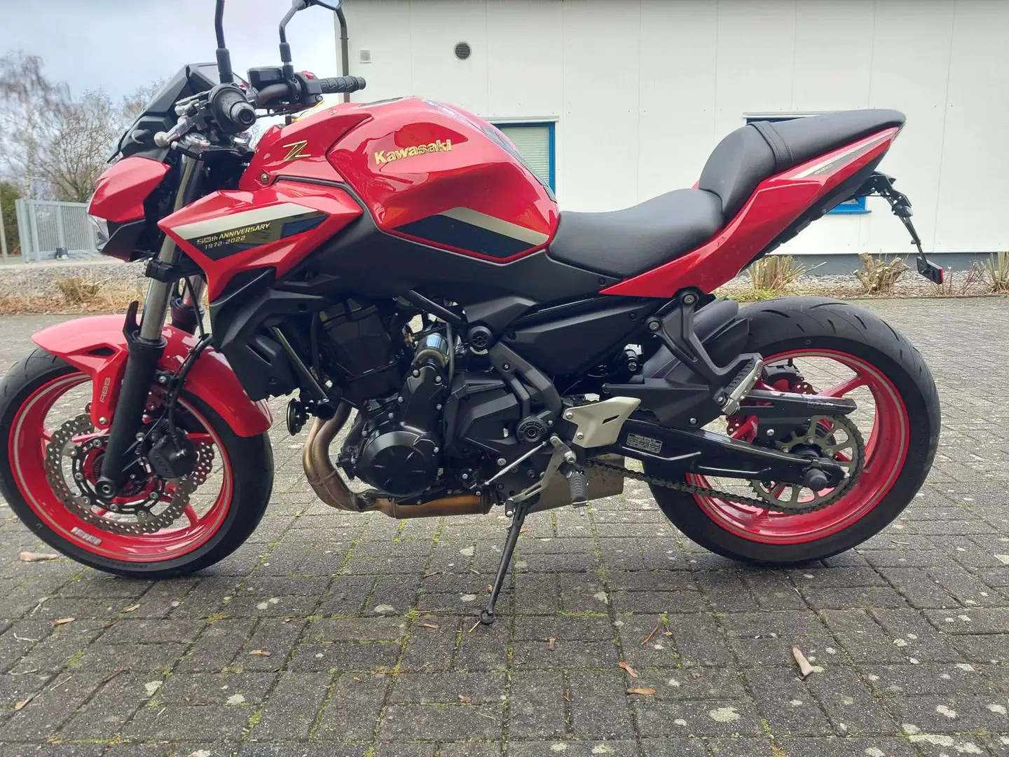 Kawasaki Z 650 50TH Anniversary Rouge - 2