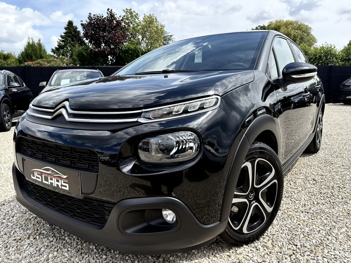 Citroen C3 1.2i Shine*1er main*carnet complet*distribution ok Noir - 1