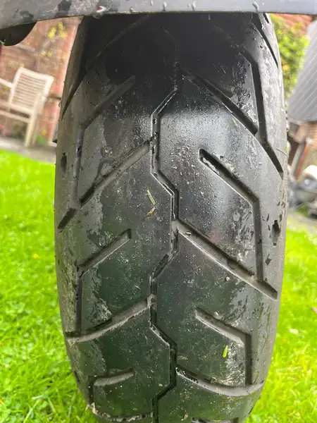 Harley-Davidson Dyna Street Bob - foto 8