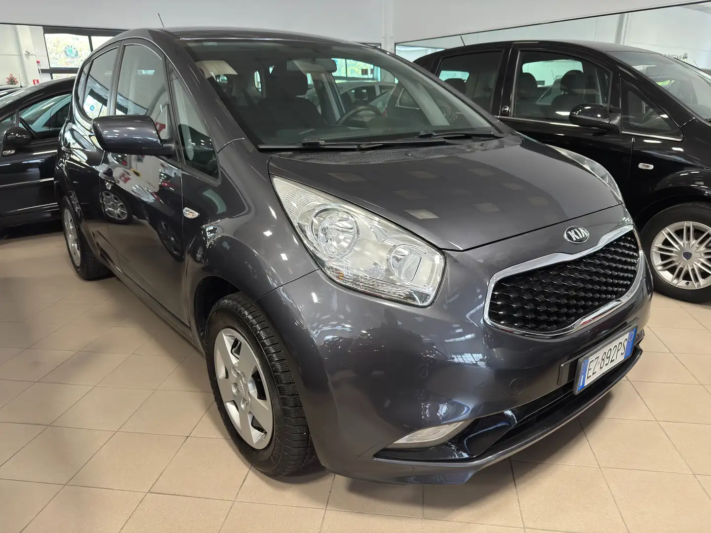 Kia Venga Venga 1.4 cvvt Active s/t.panoramico Grigio - 1