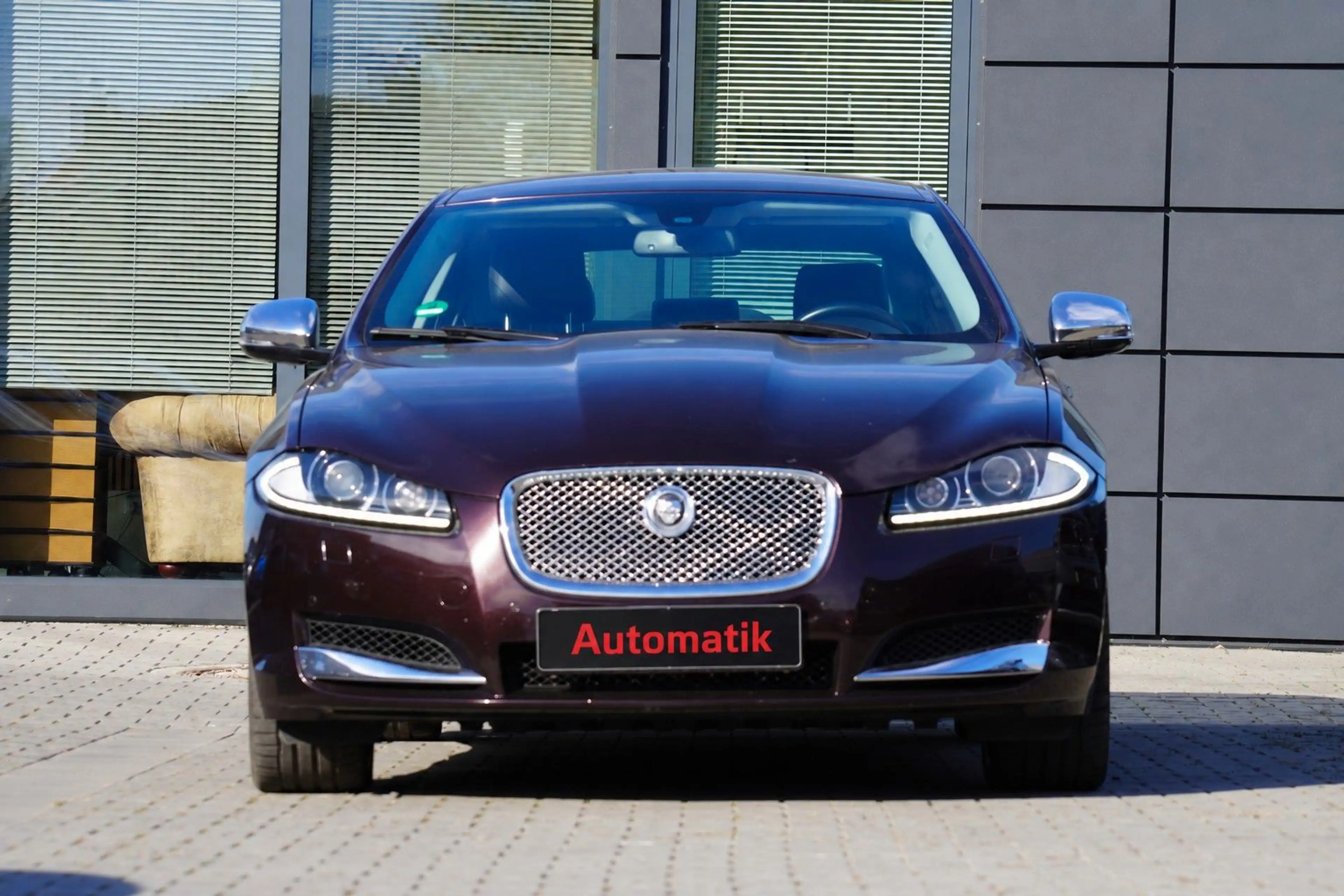 Jaguar XF 3.0 V6 Diesel — photo 3