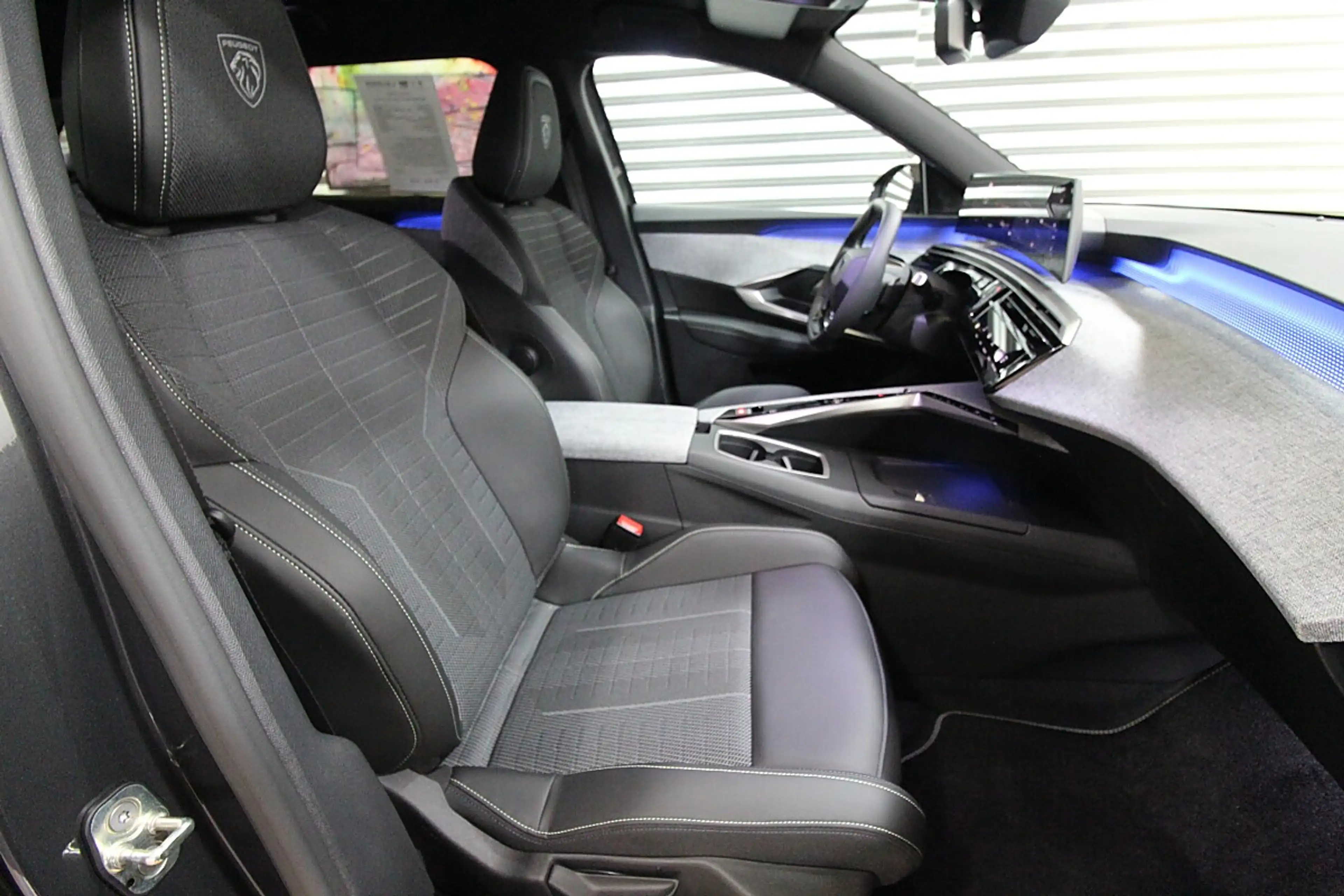 Peugeot 5008 mHEV 145 e-DCS6 GT Aut. — photo 7