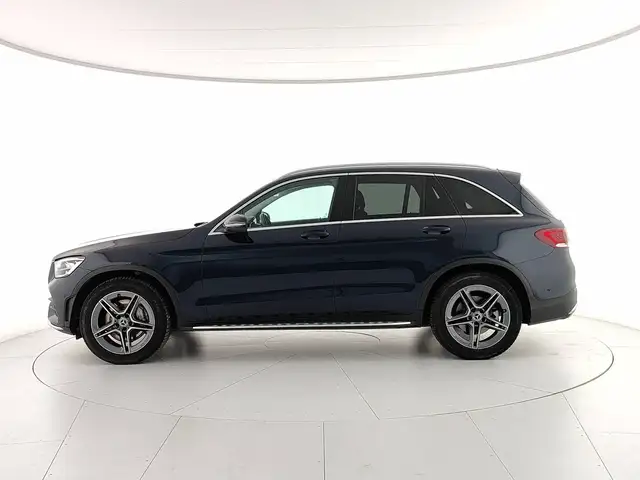 Mercedes-Benz 300 view 2