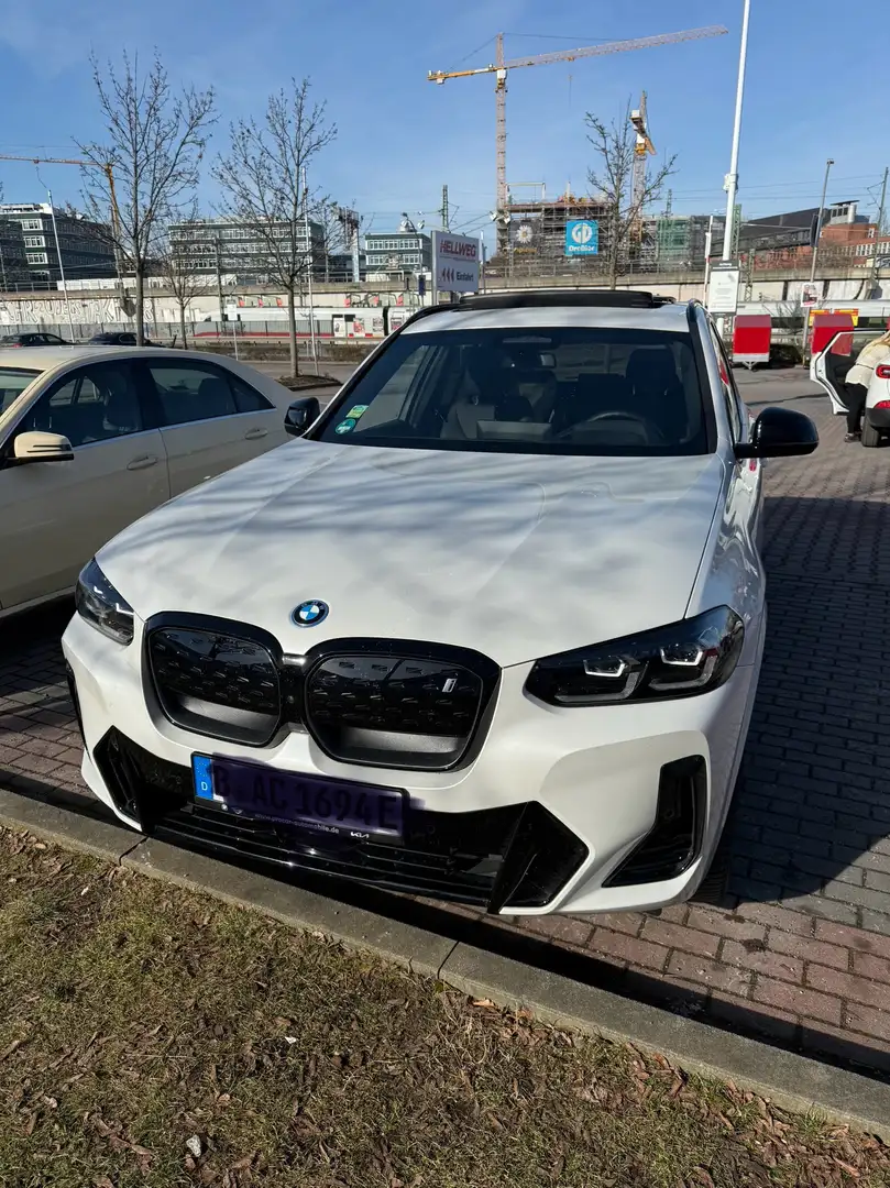 BMW iX3 Impressive - 2