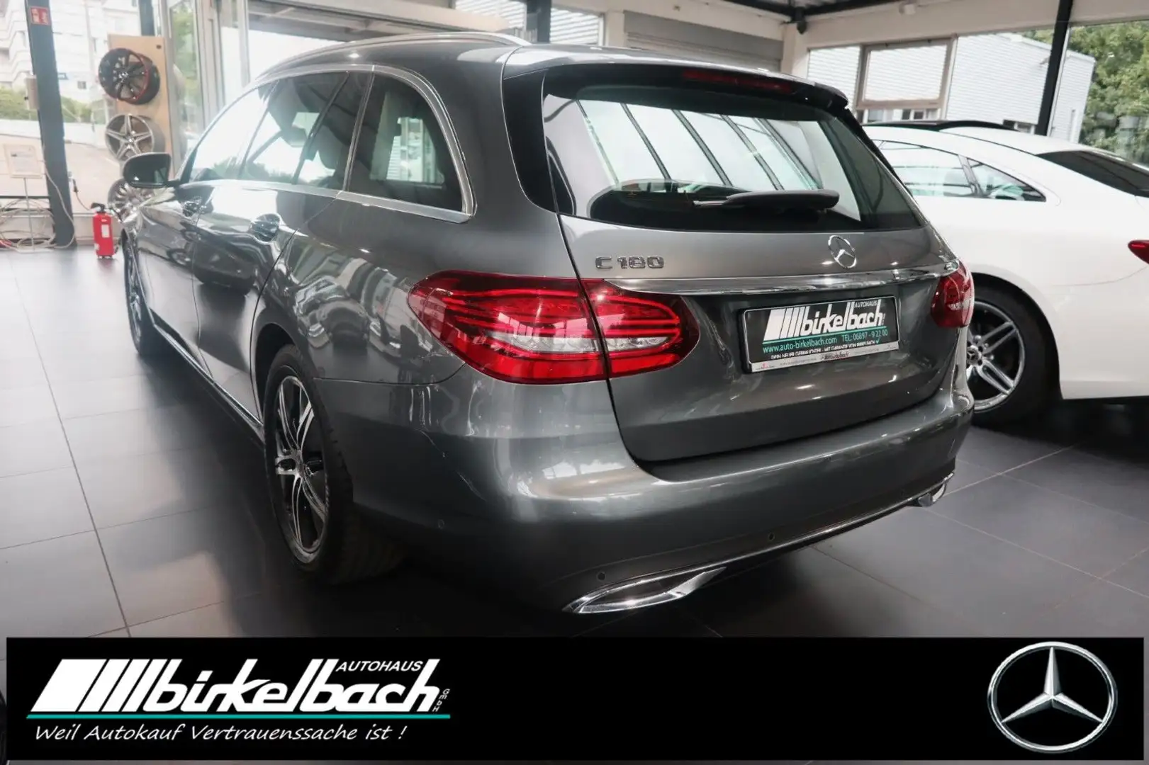 Mercedes-Benz C 180 T Avantgarde 9G TWA LED RFK Ambiente Apple Grau - 2