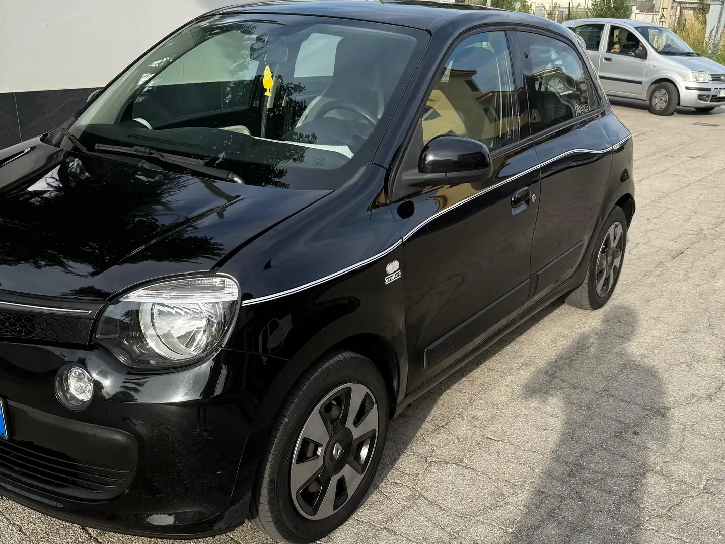 Renault Twingo Twingo III 2014 1.0 sce Lovely 69cv edc Nero - 2