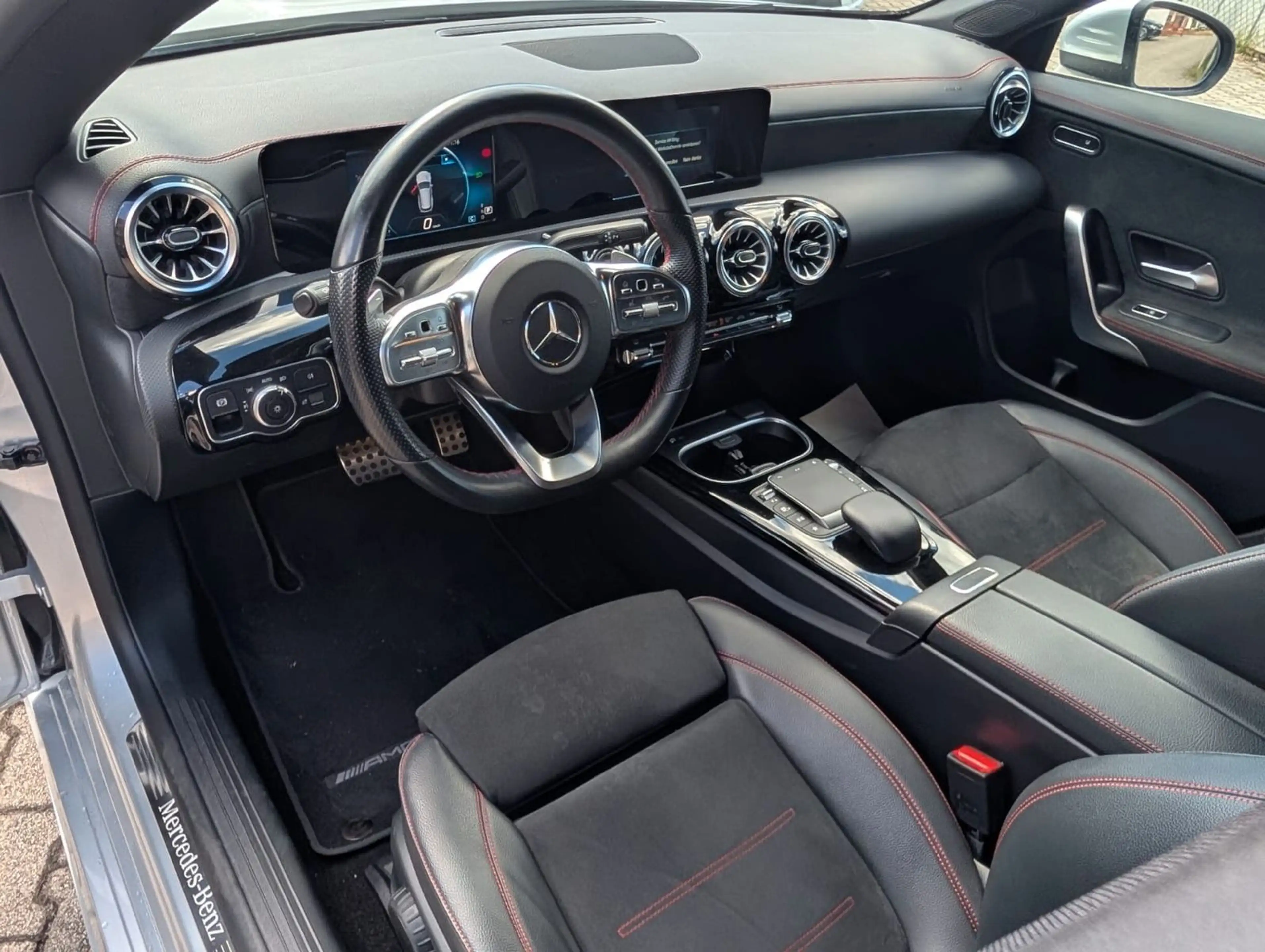 Mercedes-Benz CLA 220 AMG Sport-Paket — photo 5