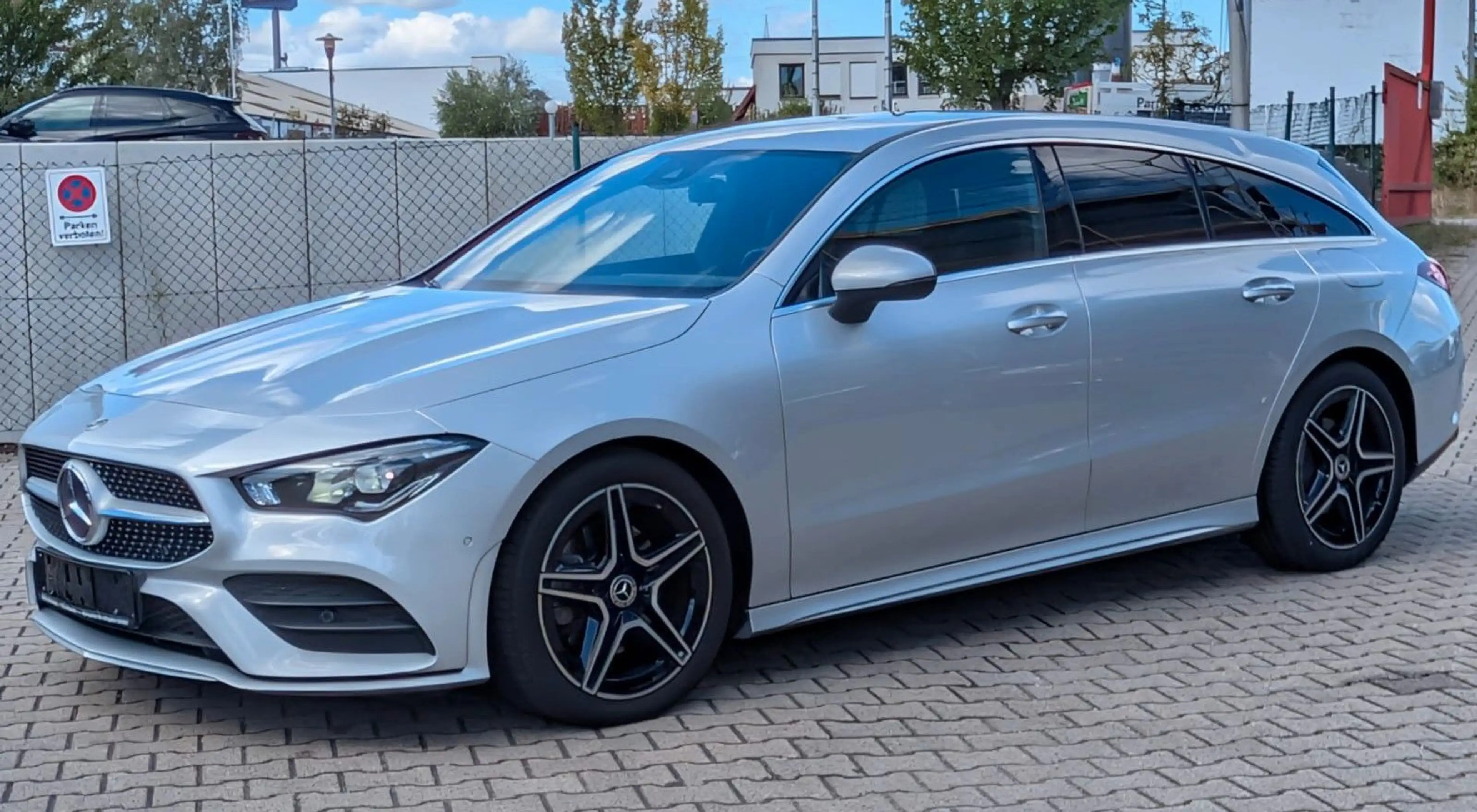 Mercedes-Benz CLA 220 AMG Sport-Paket — photo 2