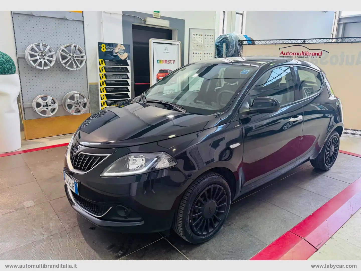 Lancia Ypsilon 1.0 FireFly 5p.S&S HYBRID SILVER . A.Ferr. Nero - 1