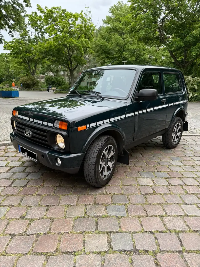 Lada Niva 1.7. URBAN Plus 4x4 Klima. servo. - 1