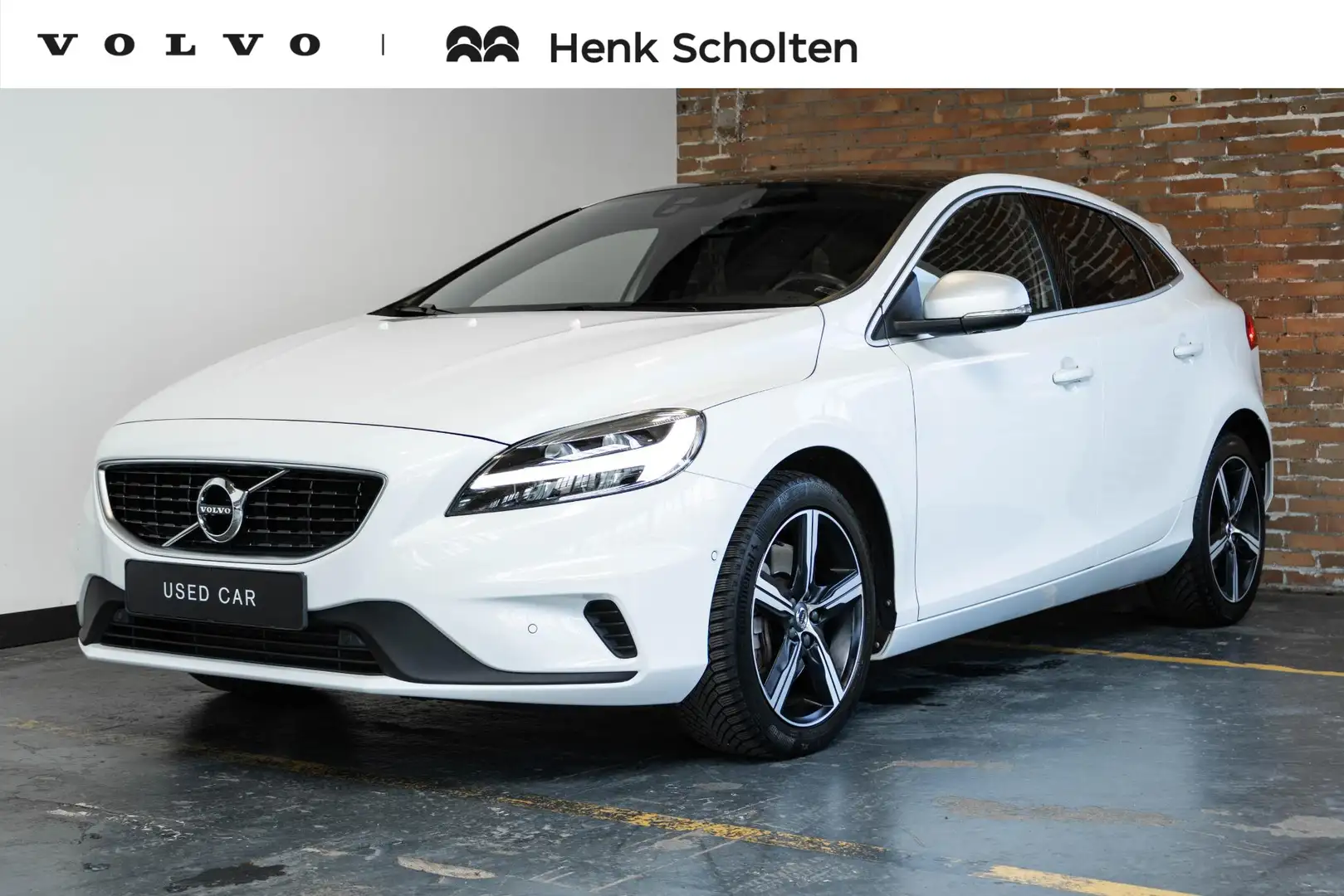 Volvo V40 T3 automaat Polar+ Sport | Panoramadak | Premium A Bílá - 1
