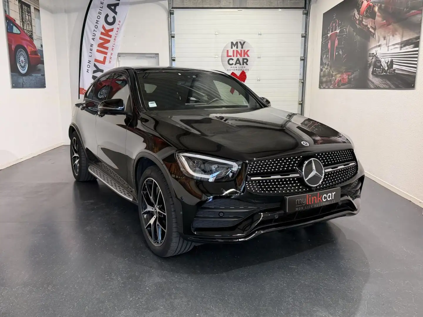 Mercedes-Benz GLC 300 300 de Hybrid EQ Power 4-Matic 9G-Tronic AMG Line C253 Schwarz - 1