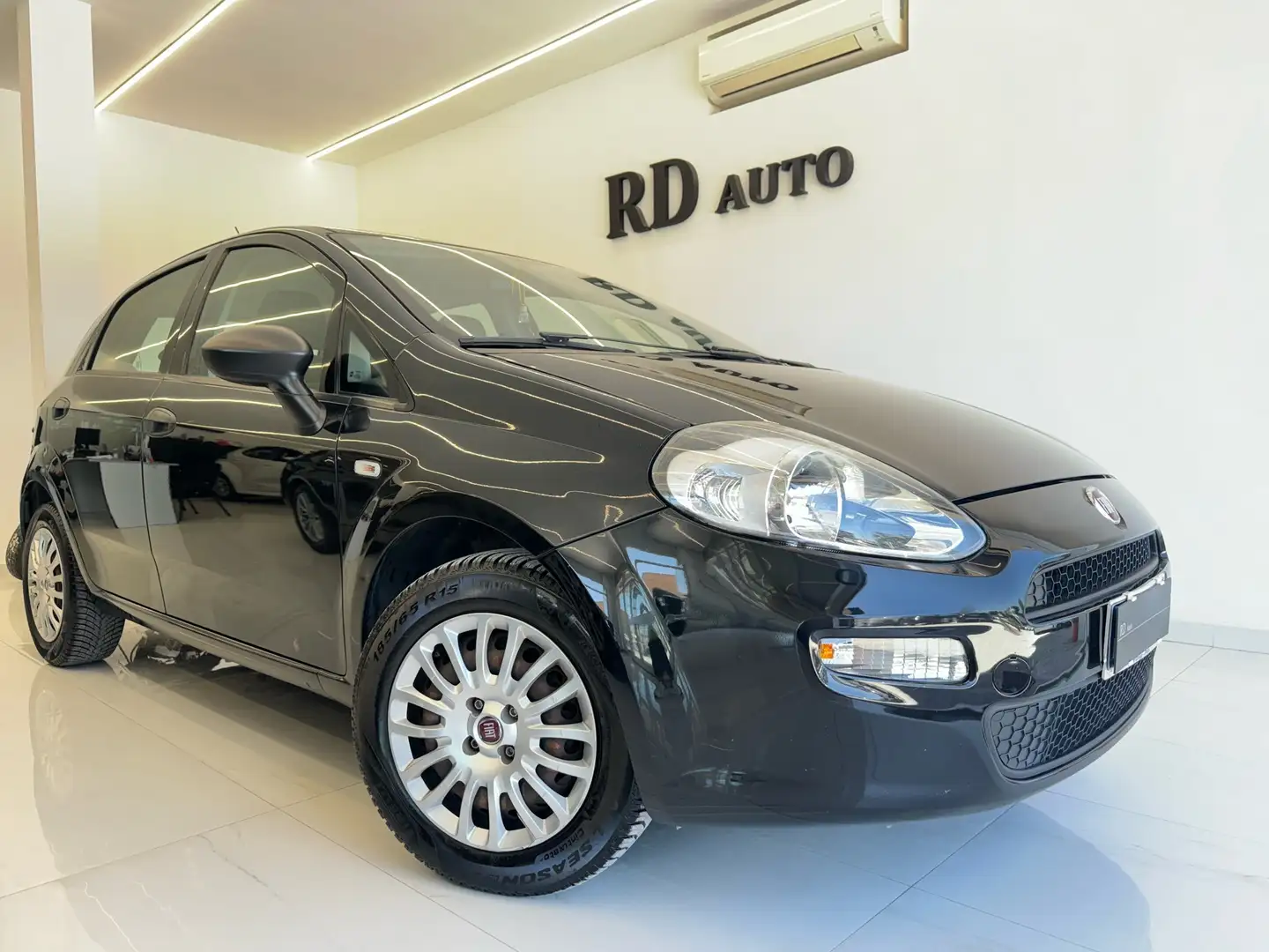 Fiat Punto 5p 1.2 Lounge okneopatentati unico proprietario Nero - 1