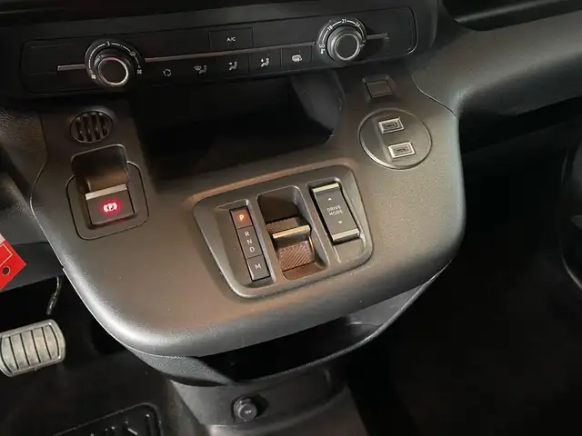 Opel Combo view 12