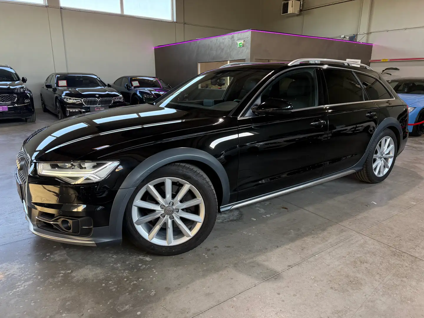 Audi A6 allroad 3.0 TDI Schwarz - 1