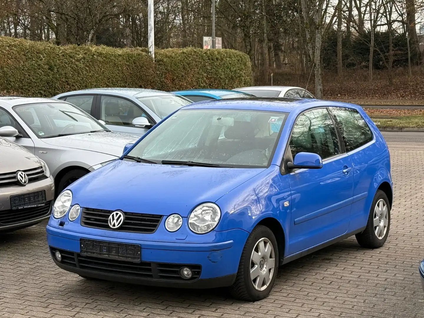 Volkswagen Polo IV Highline Schiebedach Sportsitze Blau - 1