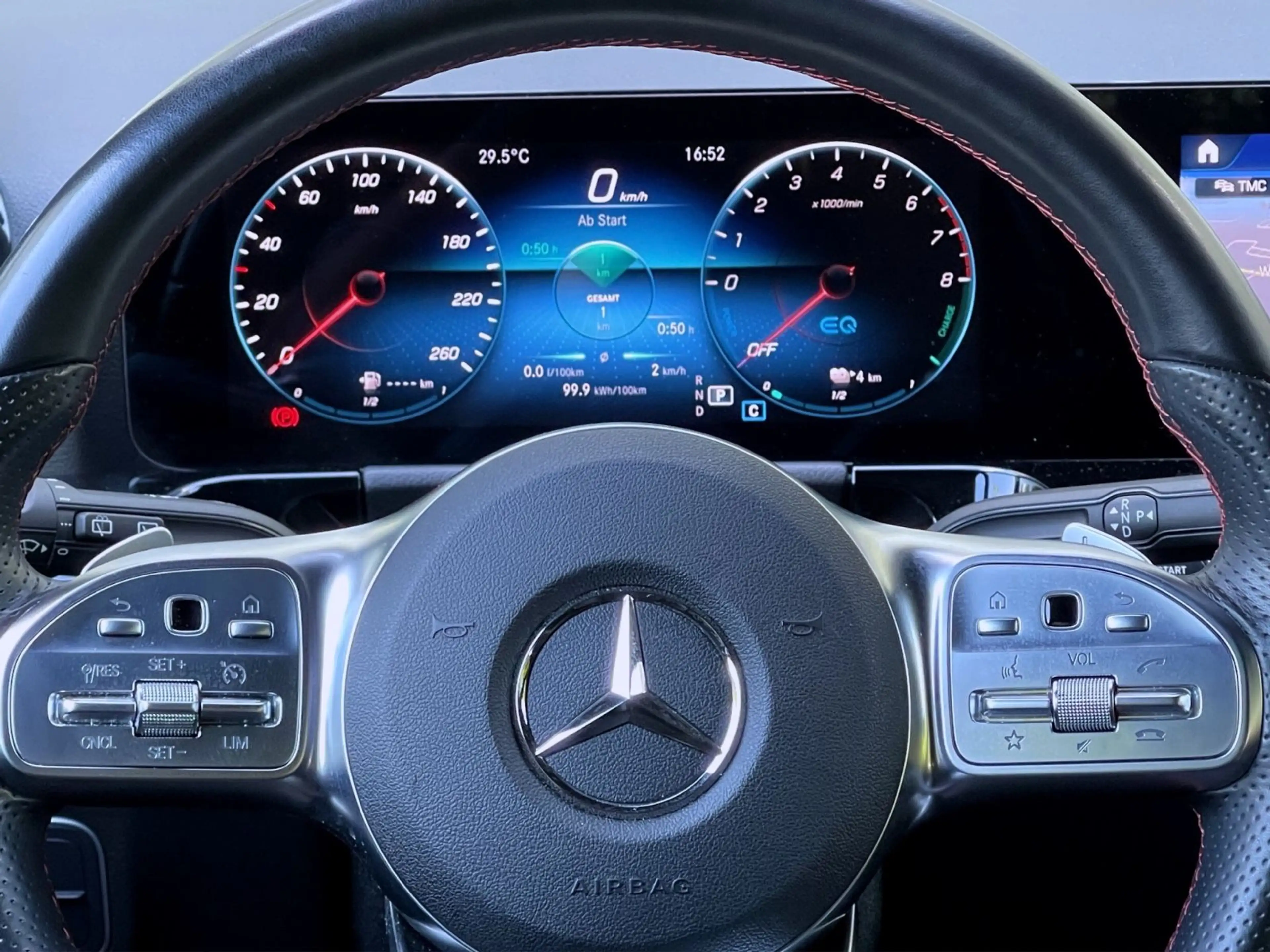 Mercedes-Benz B 250 e AMG PANORAMA LEDER 1.Hd. GARANTIE — photo 12