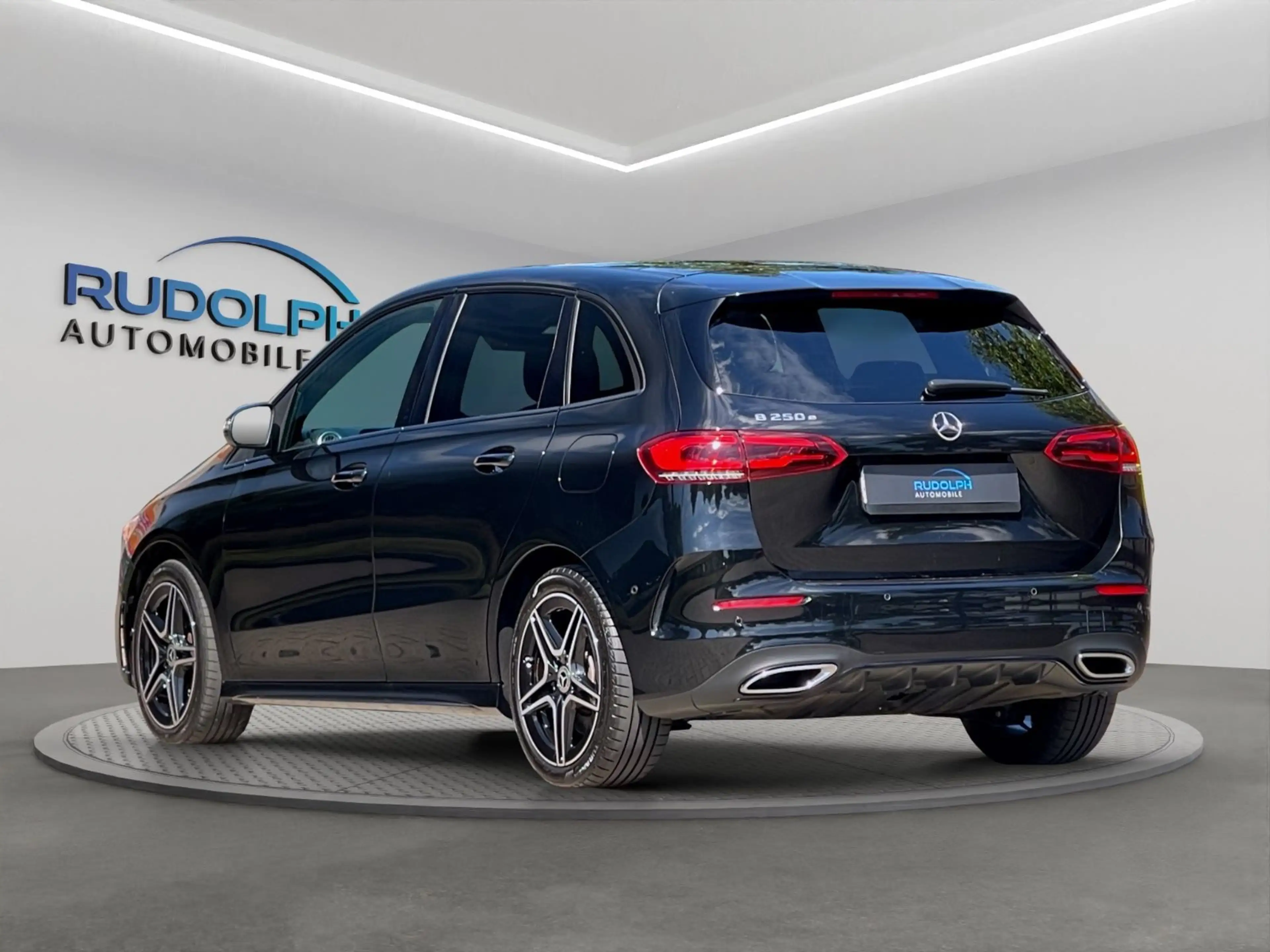 Mercedes-Benz B 250 e AMG PANORAMA LEDER 1.Hd. GARANTIE — photo 5