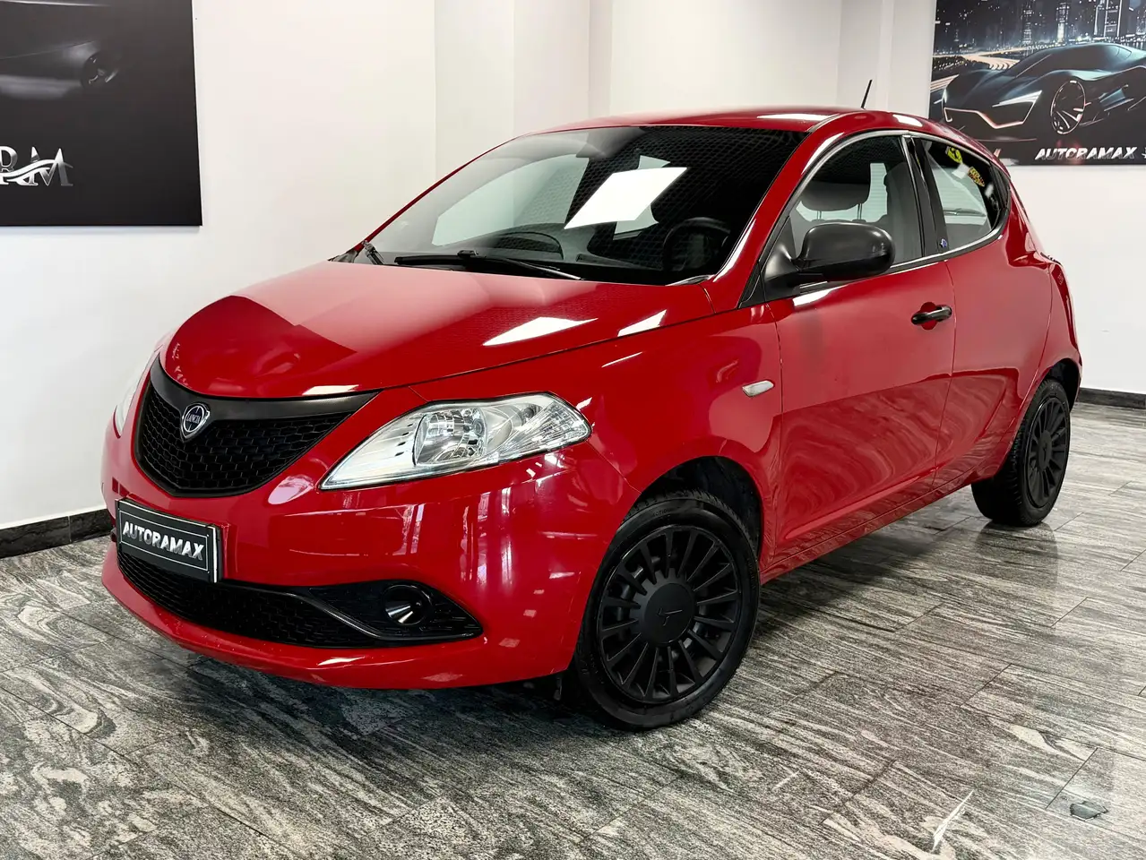 Lancia Ypsilon