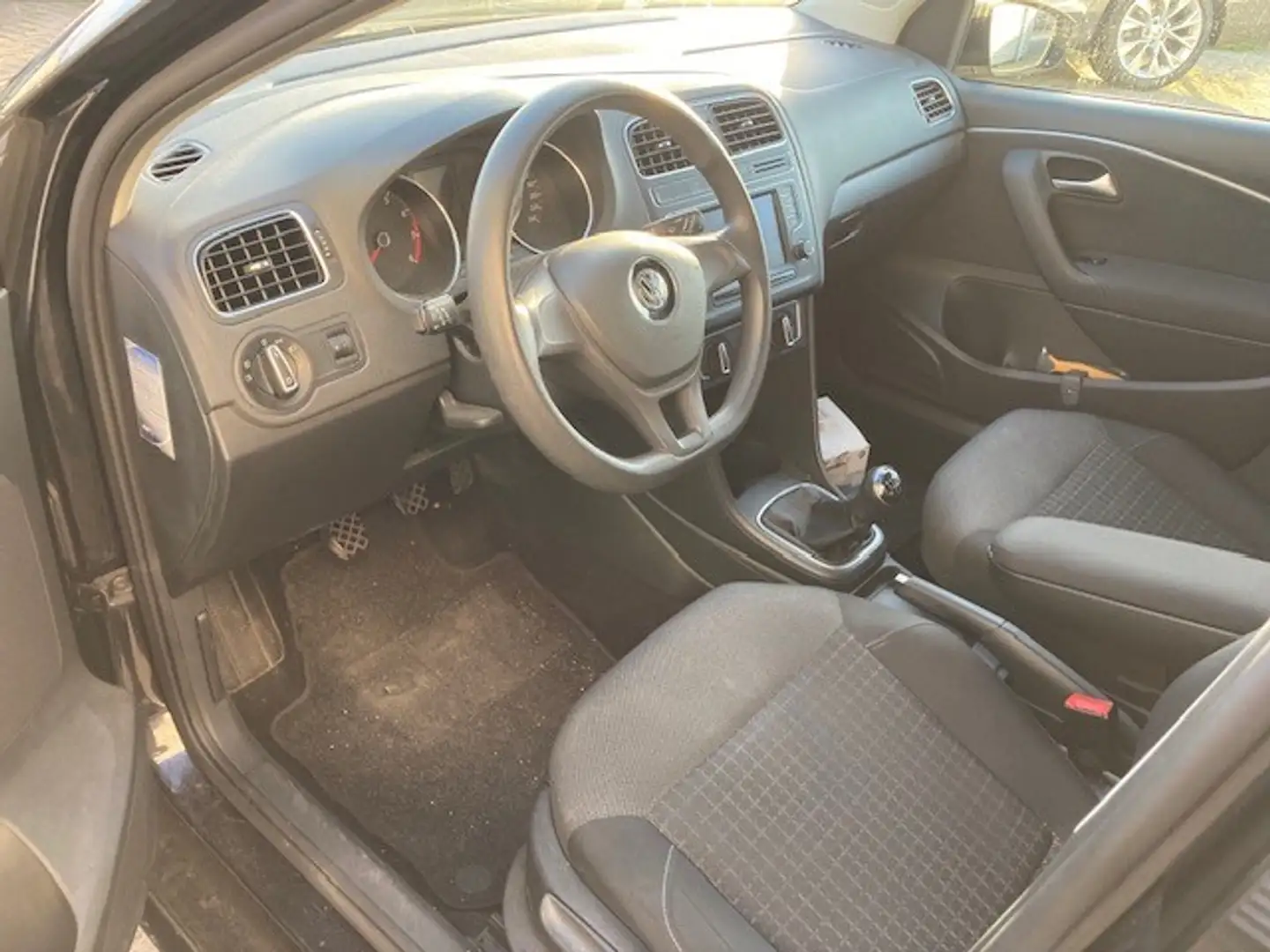 Volkswagen Polo 1.2 TSI Comfortline 90pk | Navigatie | Cruise cont Noir - 2