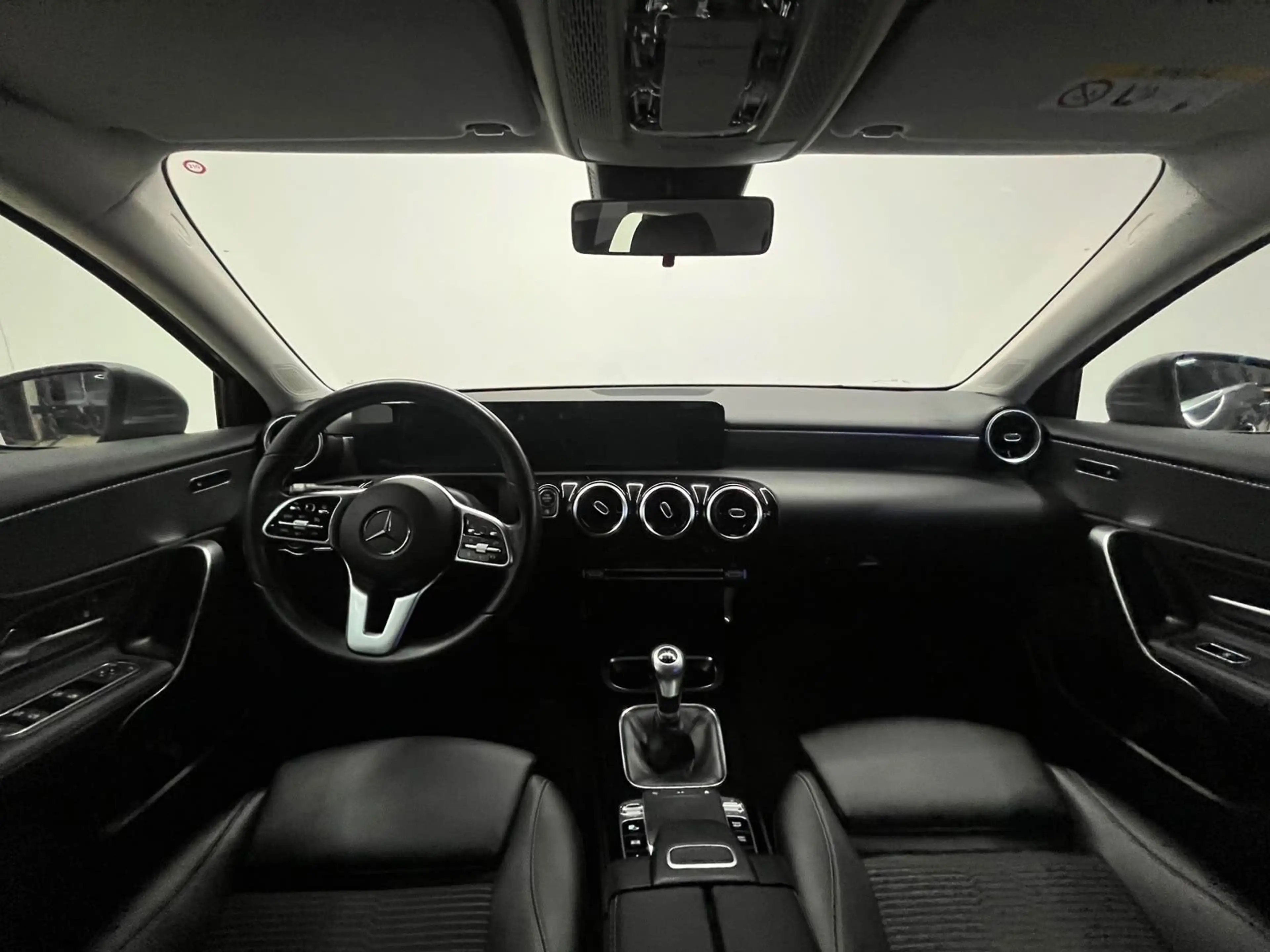 Mercedes-Benz A 180 RFK PDC Tempomat VirtualCockpit Progressiv — photo 11