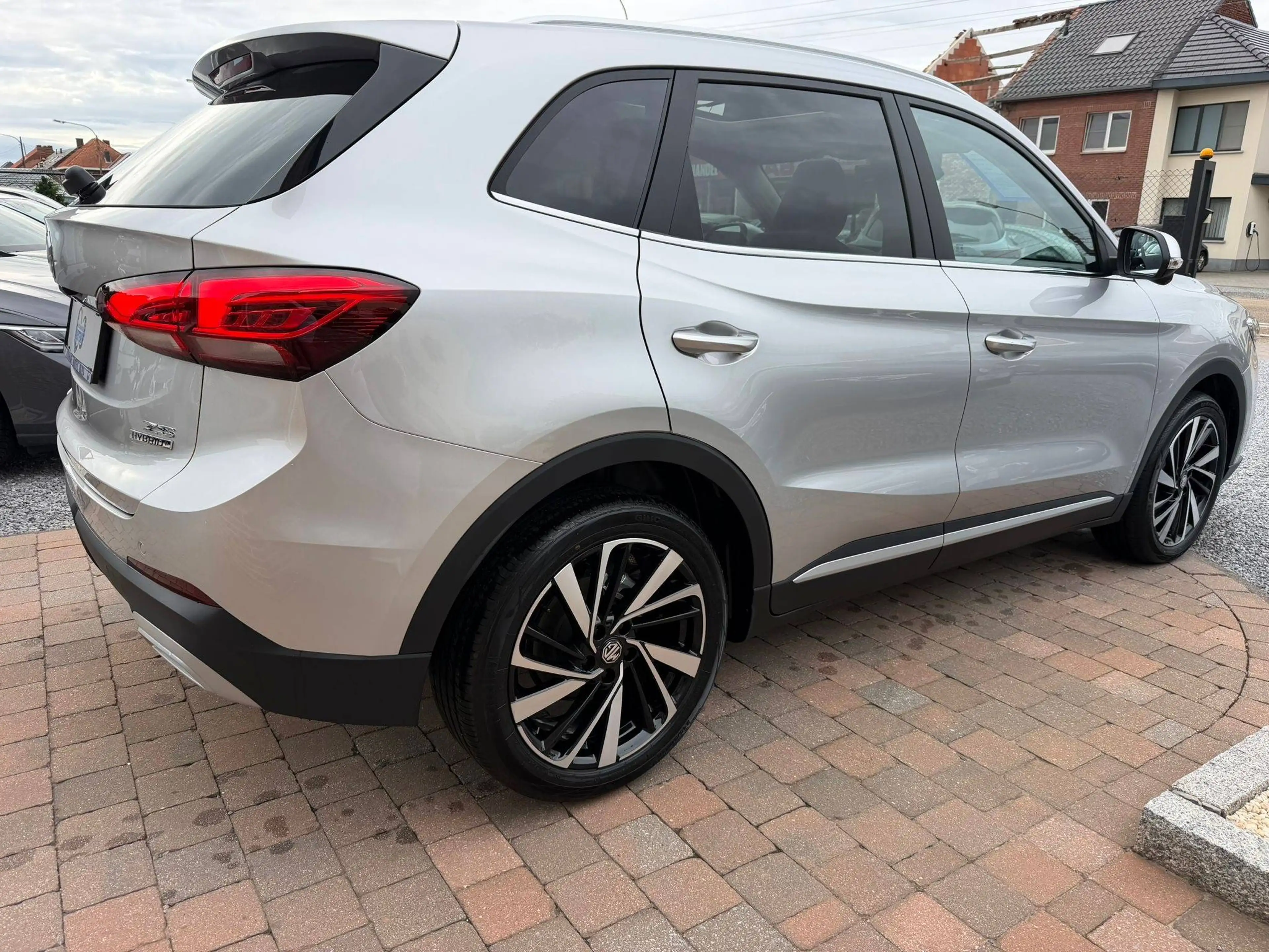 MG ZS Hybrid+ 1.5 Luxury 197PK PANO 7J/FABRIEKSWAARBORG NIEUW 0KM — photo 4