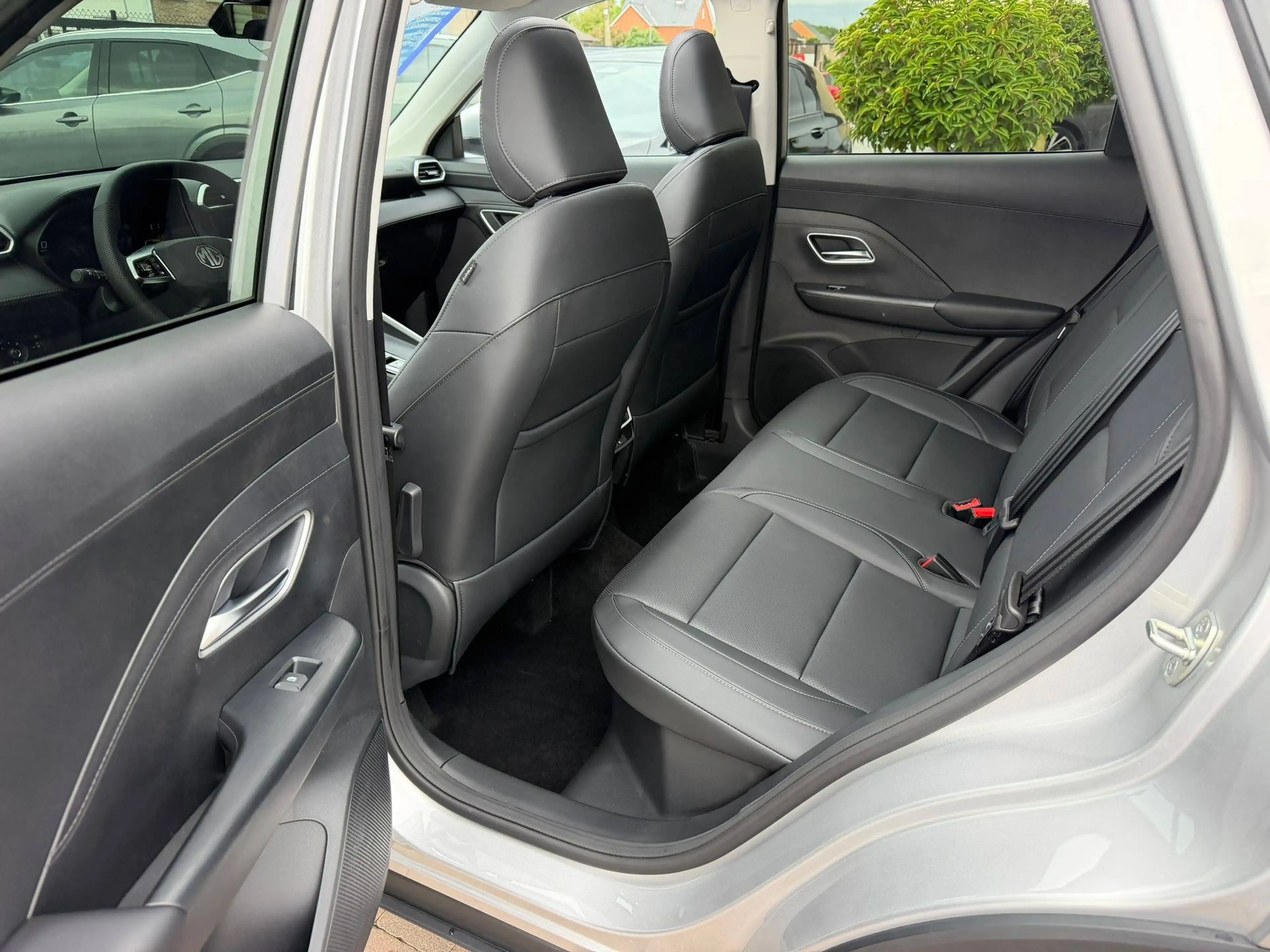MG ZS Hybrid+ 1.5 Luxury 197PK PANO 7J/FABRIEKSWAARBORG NIEUW 0KM — photo 8