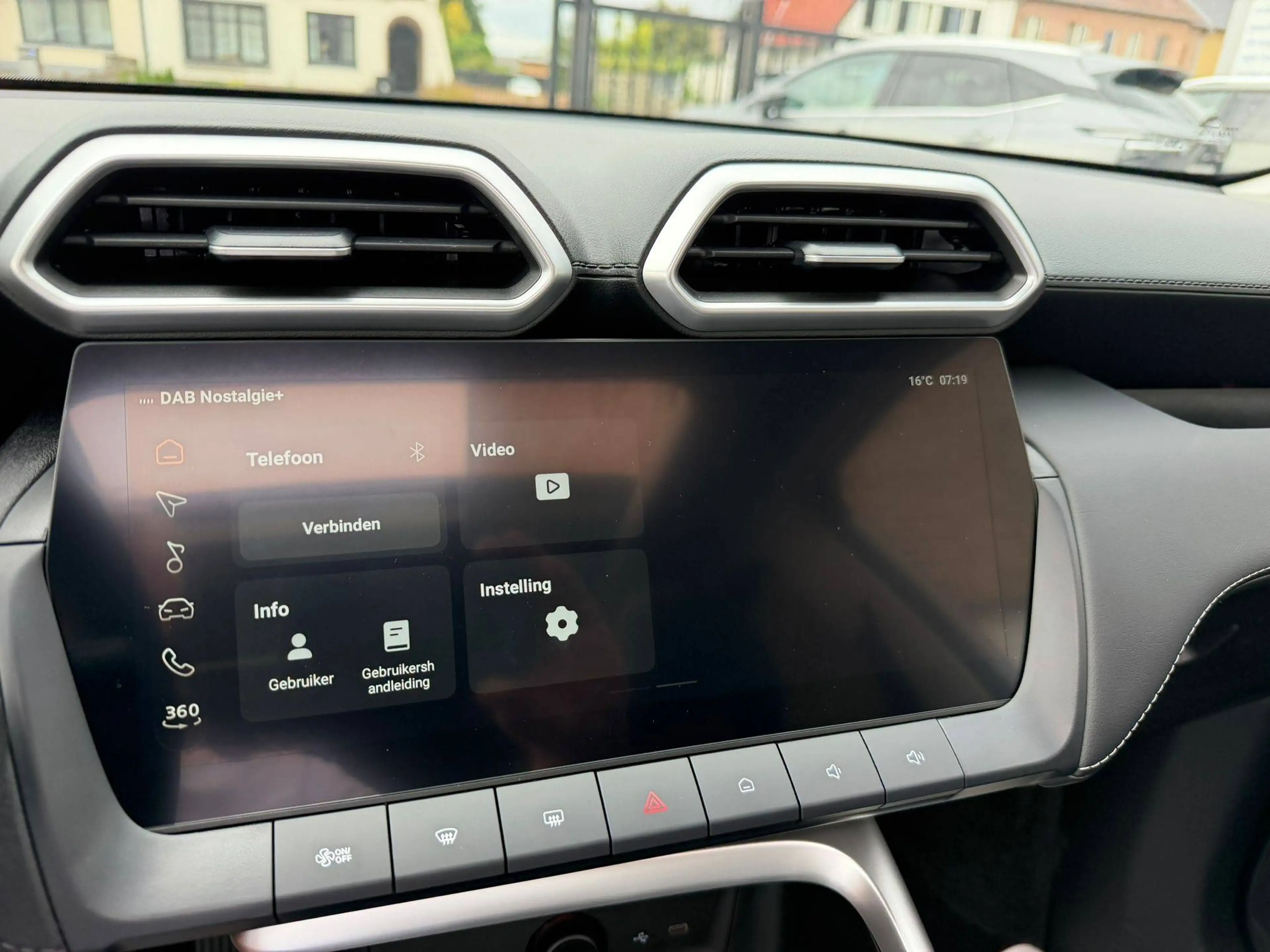 MG ZS Hybrid+ 1.5 Luxury 197PK PANO 7J/FABRIEKSWAARBORG NIEUW 0KM — photo 16