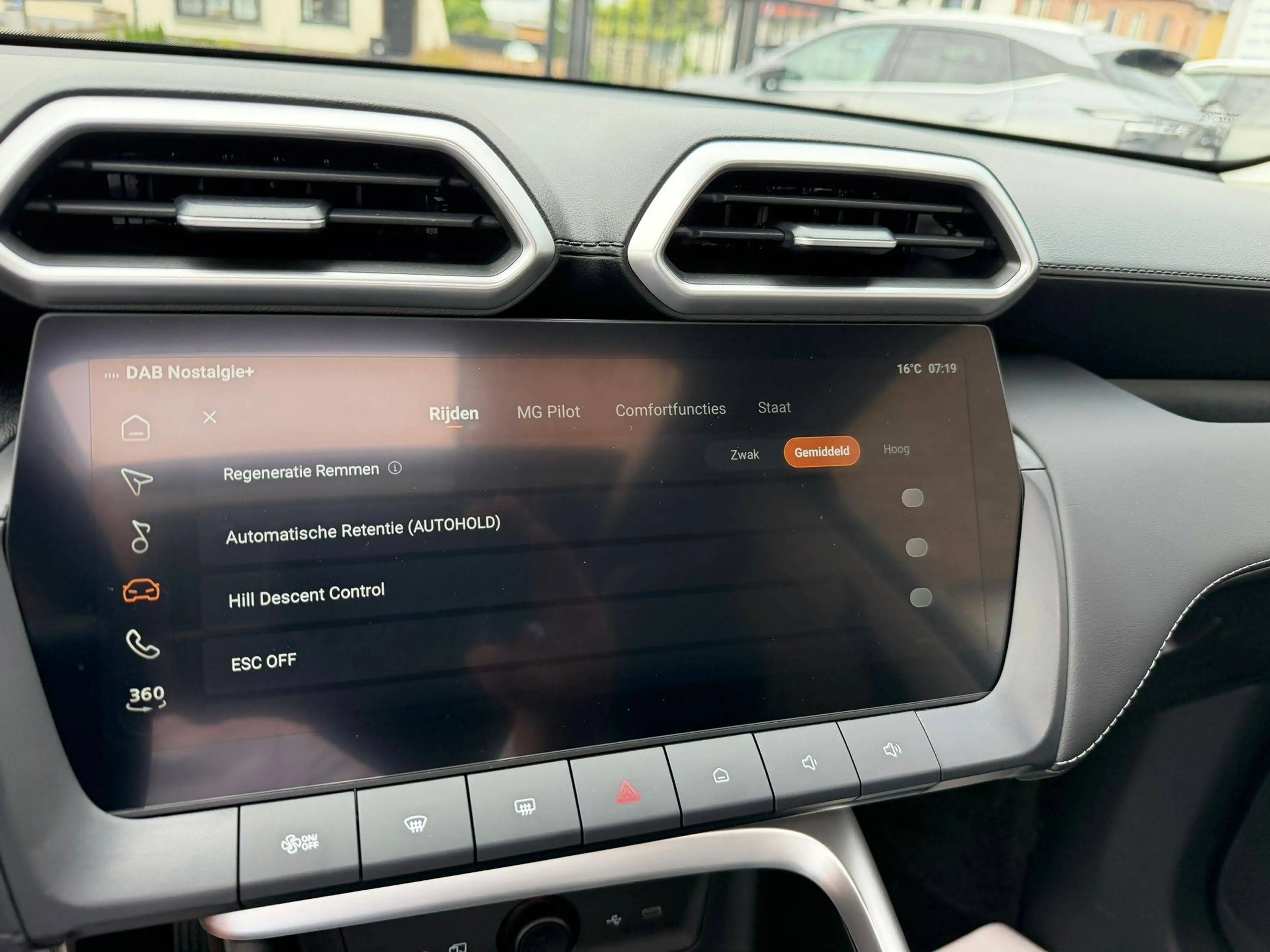 MG ZS Hybrid+ 1.5 Luxury 197PK PANO 7J/FABRIEKSWAARBORG NIEUW 0KM — photo 12