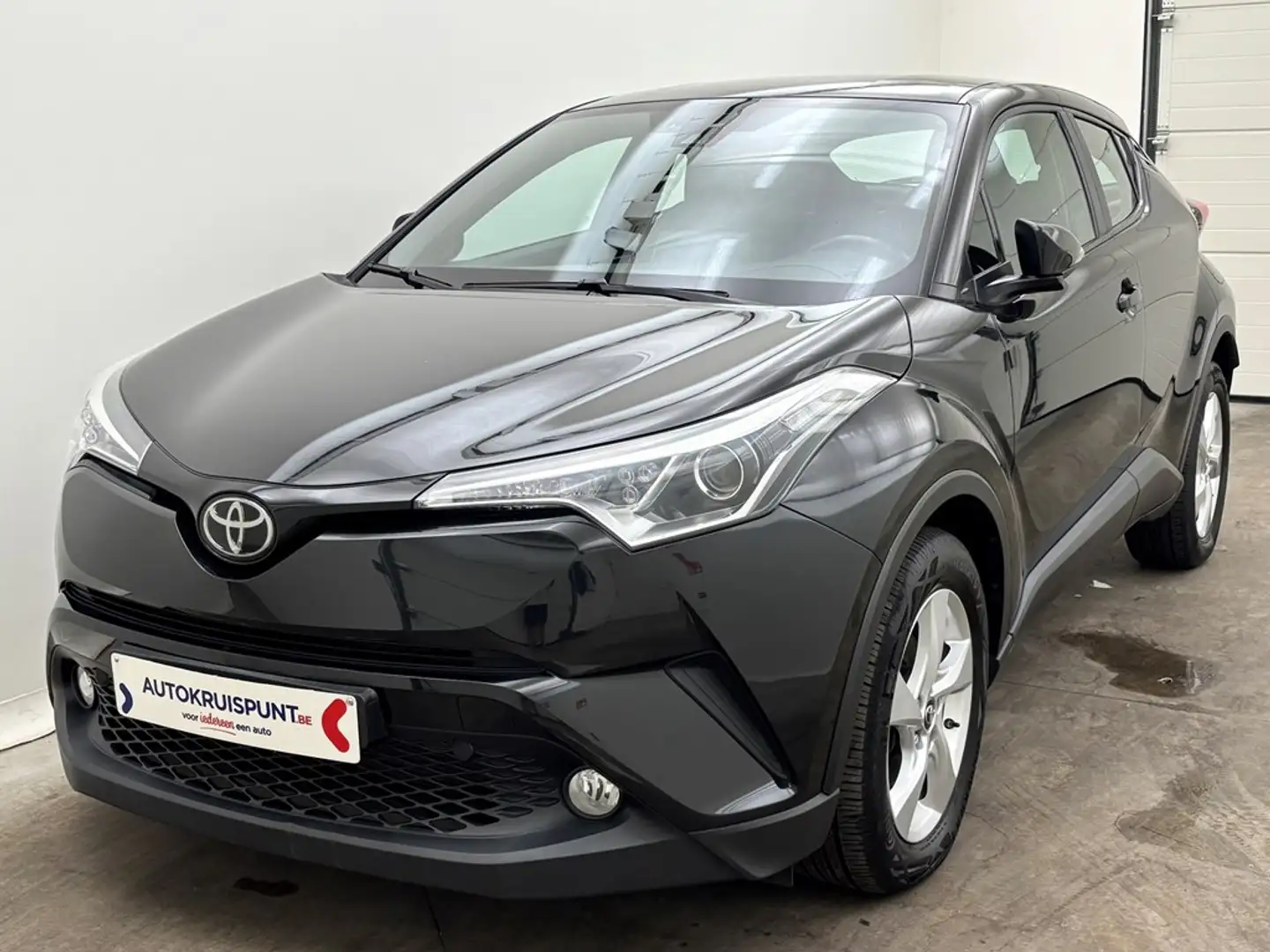 Toyota C-HR 1.2T C-ENTER GPS Dig.Airco Alu Cruise Zwart - 1