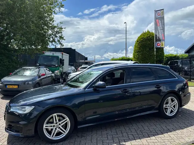 Audi A6 view 4