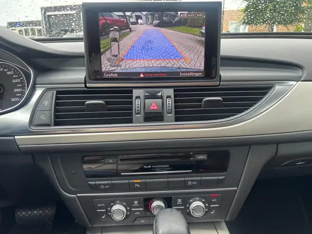 Audi A6 view 15