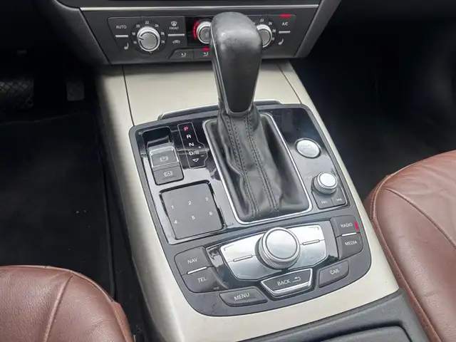 Audi A6 view 14