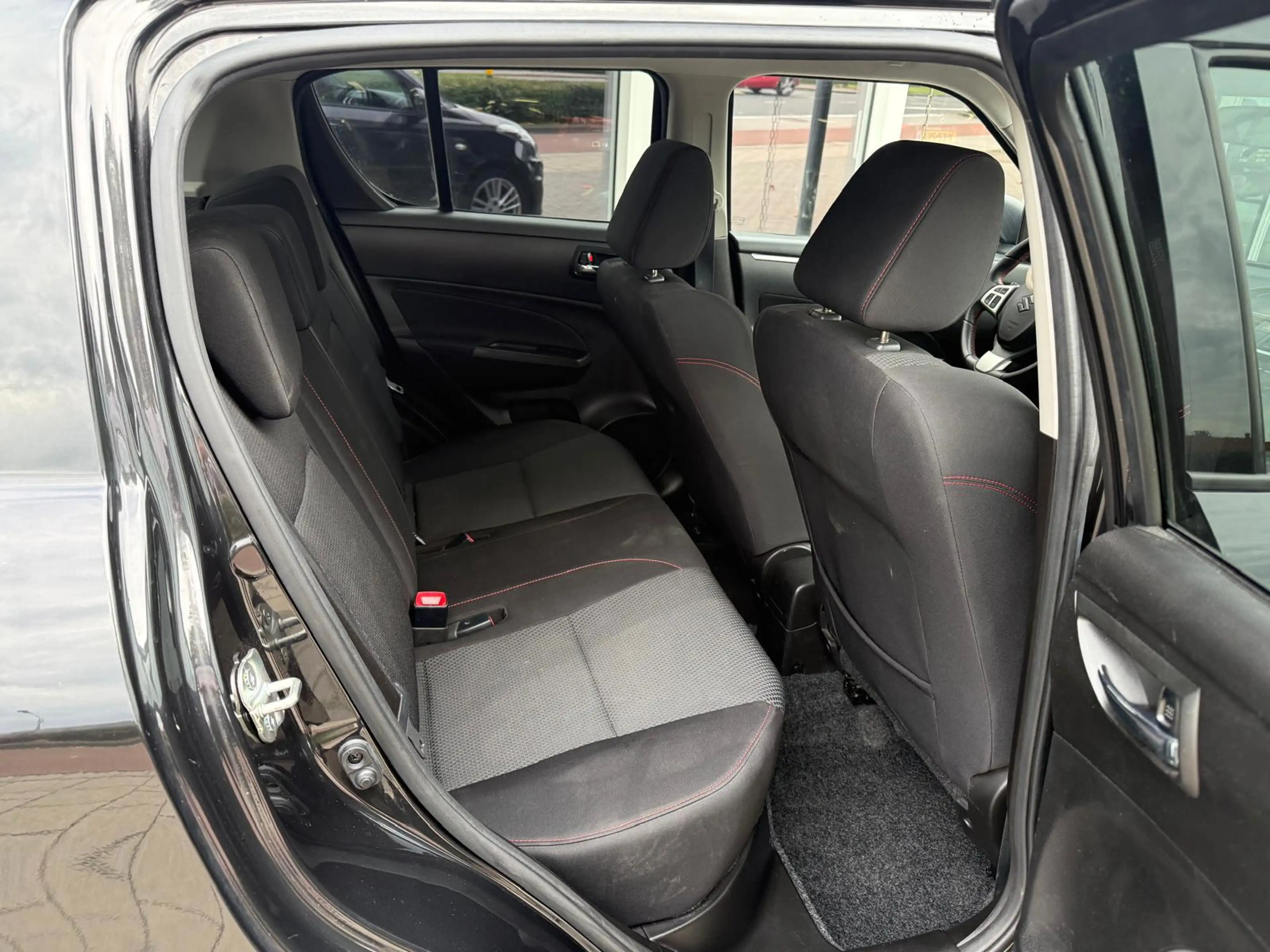 Suzuki Swift 1.6 Sport - 5 Deurs — photo 12