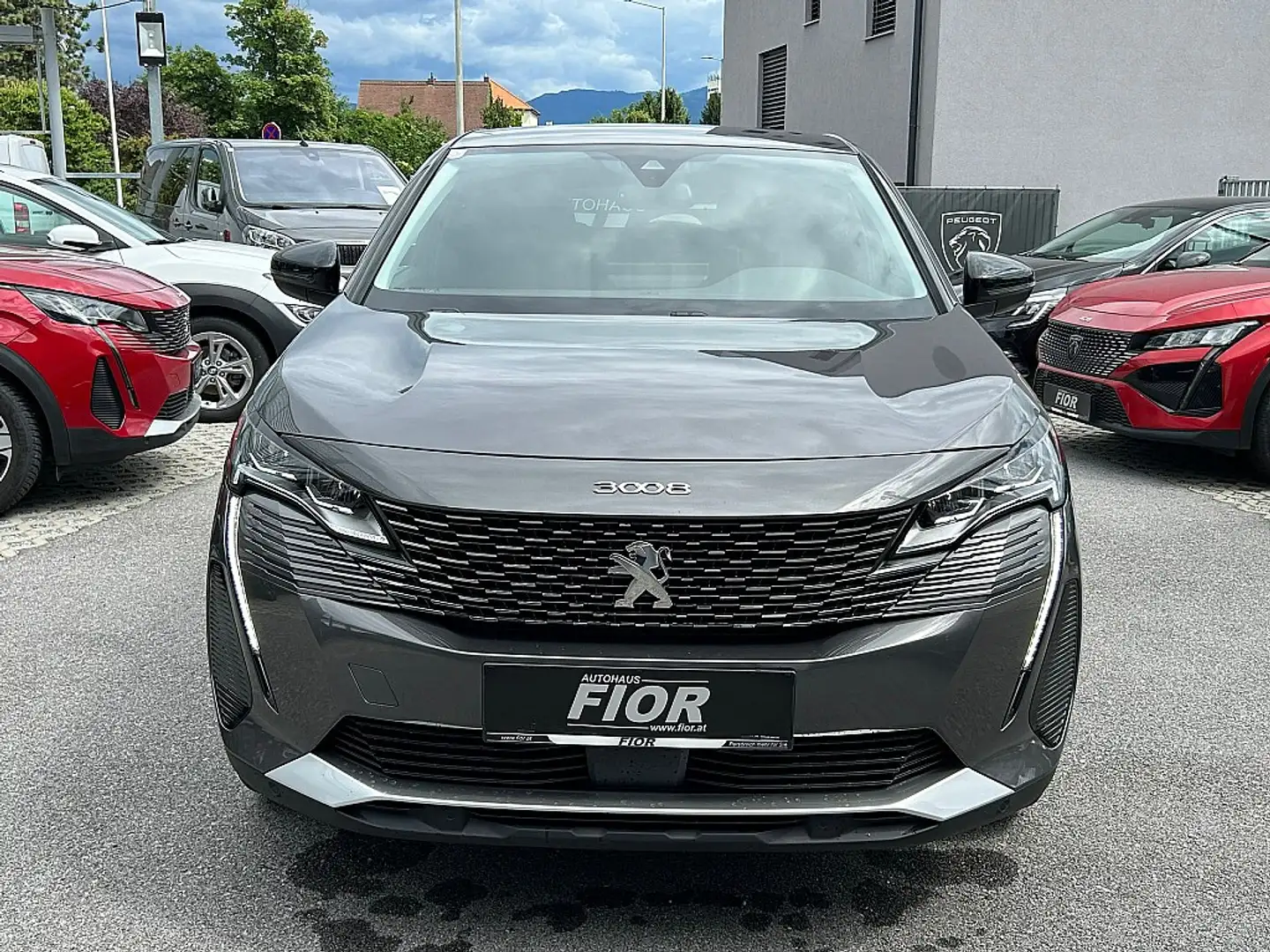 Peugeot 3008 1,2 PureTech 130 S&S EAT8 Allure Gris - 1