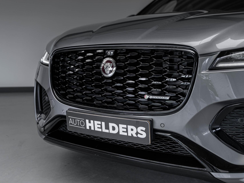 Jaguar F-Pace 2.0 P400e PHEV R-Dynamic Pano HuD 360° FULL — photo 25