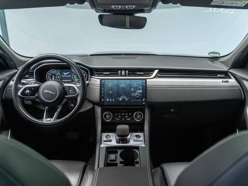 Jaguar F-Pace 2.0 P400e PHEV R-Dynamic Pano HuD 360° FULL — photo 11