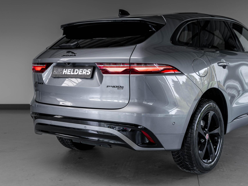 Jaguar F-Pace 2.0 P400e PHEV R-Dynamic Pano HuD 360° FULL — photo 41