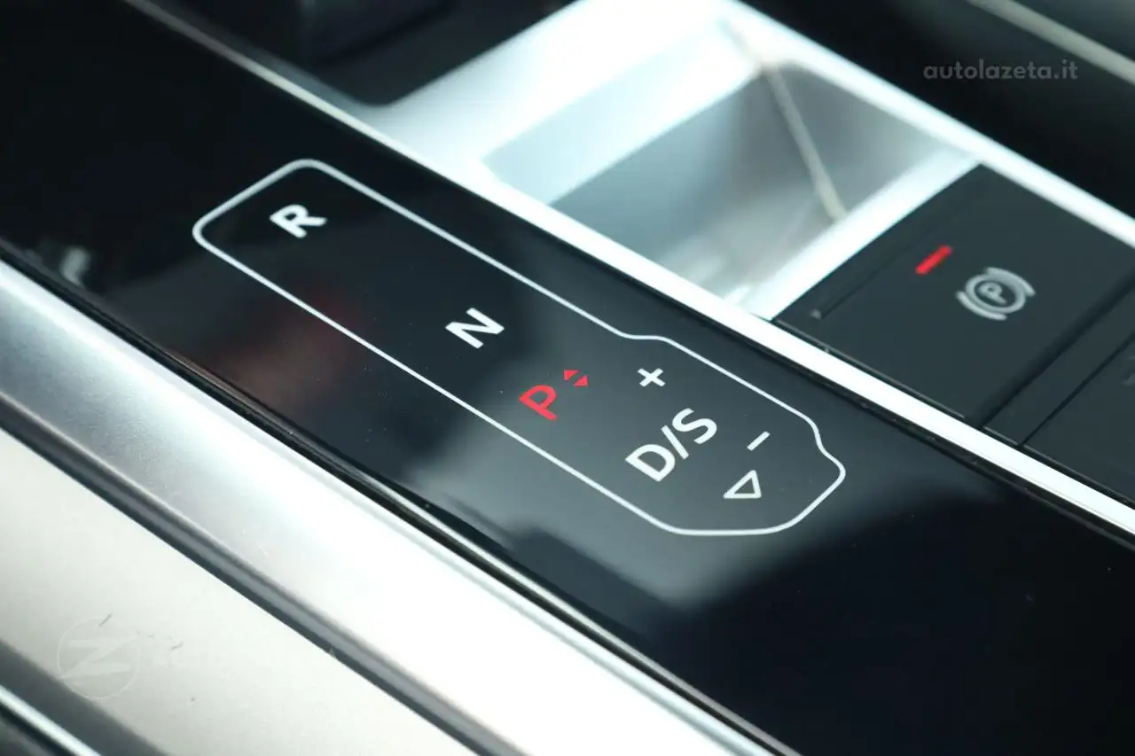 Audi Q8 50 TDI 286 CV Sline quattro PREZZO NETTO, миниатюра 10