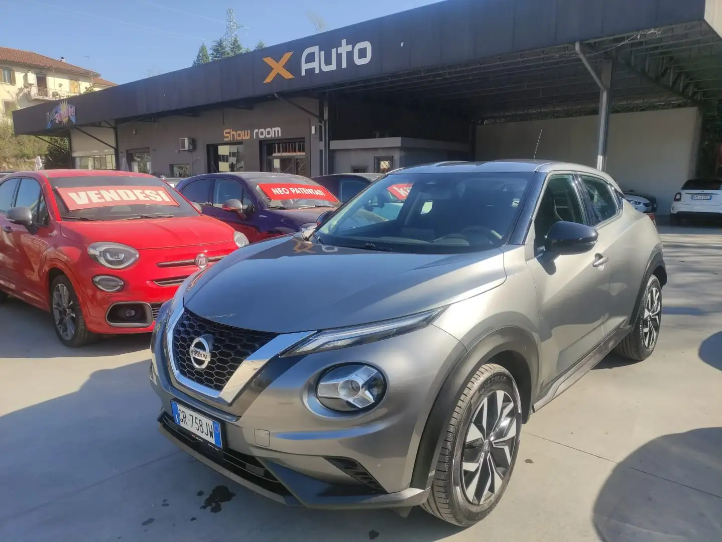 Nissan Juke Juke 1.0 dig-t N-Connecta 114cv Grigio - 1