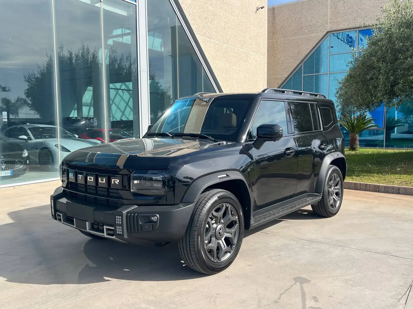 ICH-X K3 Jetour T2 2.0 4WD 245CV - possibiltà noleggio no scoring Schwarz - 1